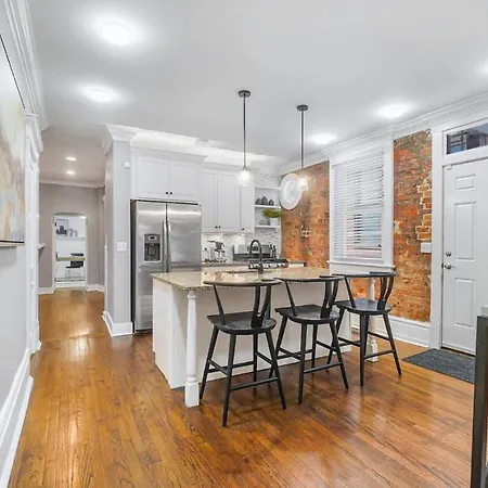 The Beer Baron House - Rhinegeist - Free Streetcar Villa